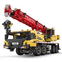 CaDA Construction - Remote Control Crane Truck Constructiespeelgoed C61081W